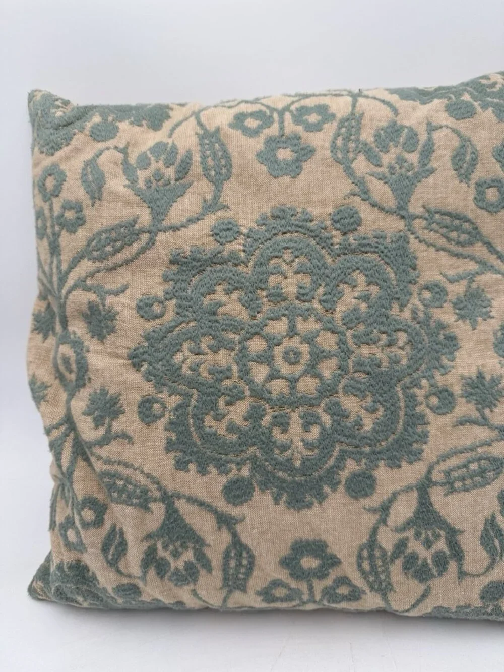 Pottery Barn 18 x 18 Woven Textured Pillow Covers Blue Tan Mandala Cotton Square